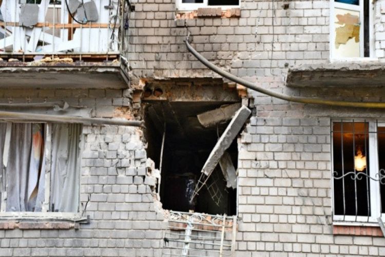 Российские войска минувшей ночью обстреляли из тяжелой артиллерии украинский город Никополь