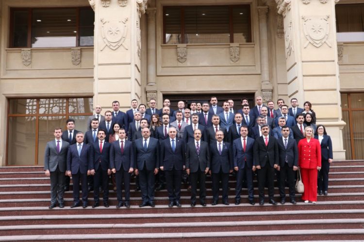 Турецкая делегация судей и прокуроров прибыла в Баку