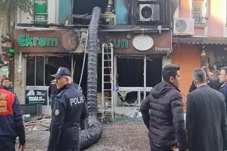 По факту взрыва в ресторане в Турции задержаны пять человек ОБНОВЛЕНО