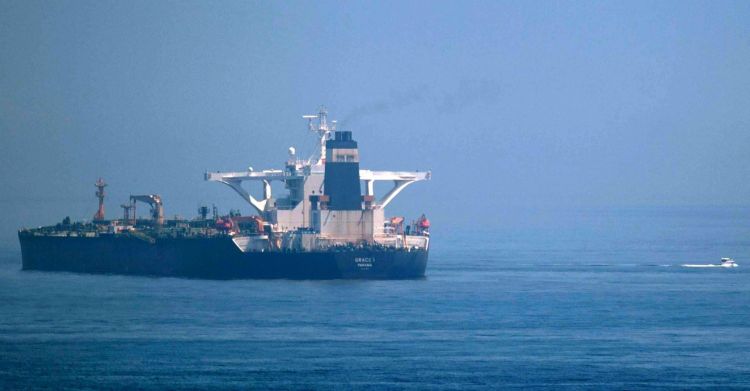 مجددا... جنوح سفينة حبوب أوكرانية في  قناة السويس