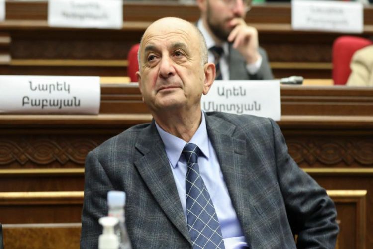 Армянский депутат признал, что в Карабахе проживает 40 тысяч армян