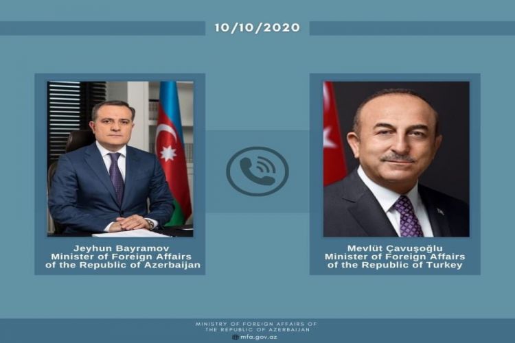 وزيرا خارجية أذربيجان وتركيا يناقشان العلاقات الثنائية والأوضاع الاقليمية والدولية