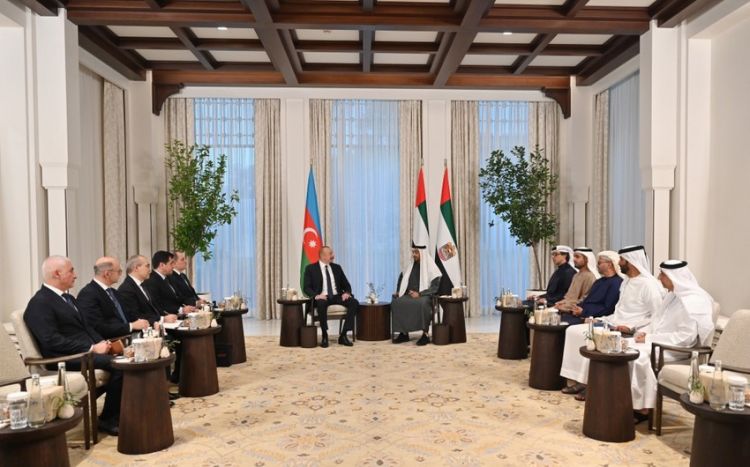 Ильхам Алиев пригласил президента ОАЭ посетить Азербайджан