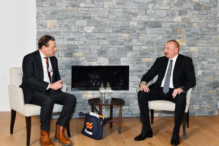Президент Азербайджана Ильхам Алиев находится с визитом в Швейцарии, встретился с главой Damen Shipyards ОБНОВЛЕНО