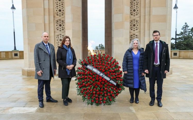Делегация МИД Израиля почтила память жертв 20 Января на Аллее Шехидов
