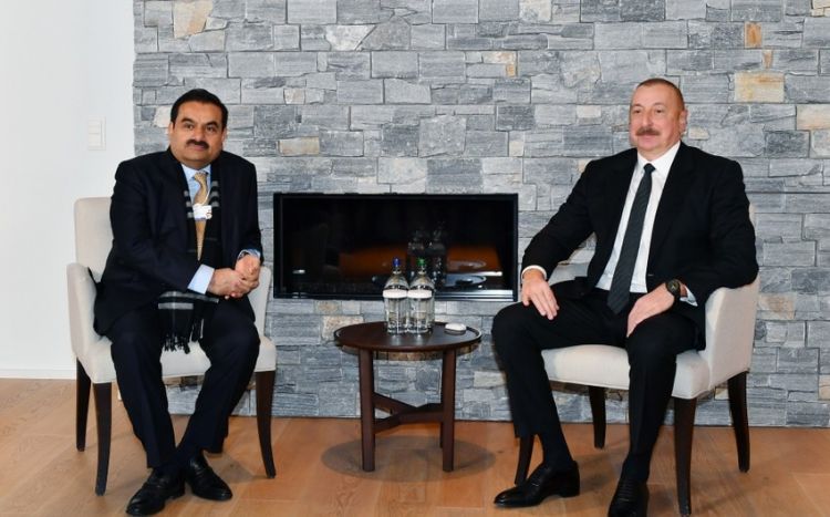 В Давосе состоялась встреча президента Ильхама Алиева с основателем и председателем компании Adani Group