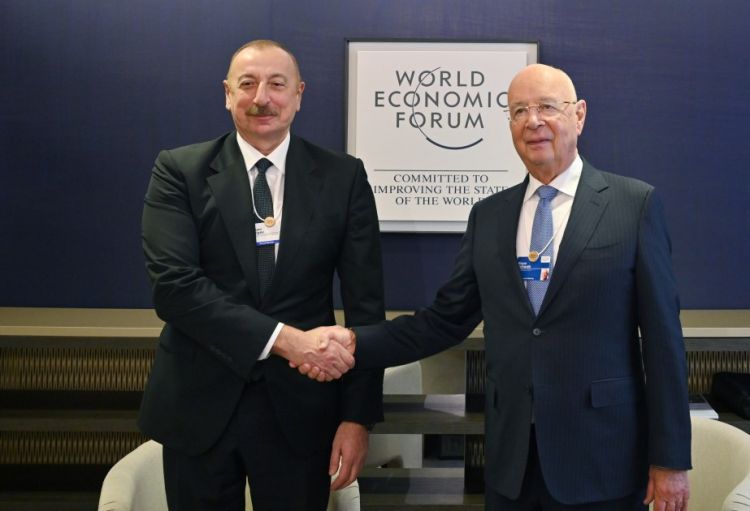 İlham Əliyev Davosda Dünya İqtisadi Forumunun sədri ilə görüşüb