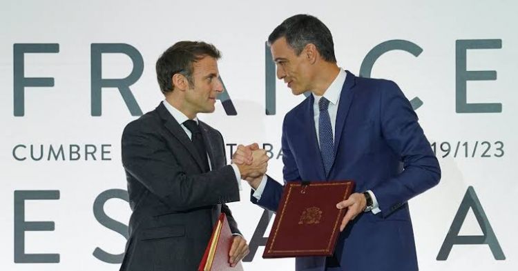 إسبانيا وفرنسا توقعان معاهدة صداقة خلال قمة ثنائية