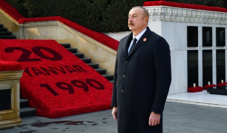 President Ilham Aliyev visits Alley of Martyrs on 33rd anniversary of 20 January tragedy