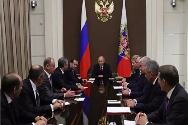Кремль: Путин обсудил с Совбезом ход спецоперации в Украине