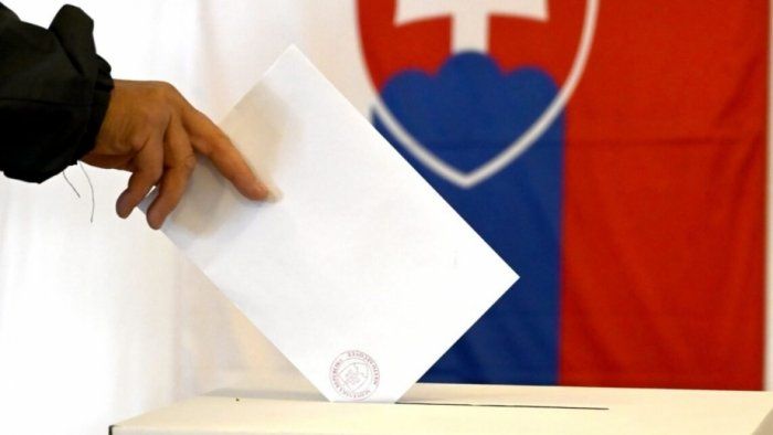 Slovakiyada referendum KEÇİRİLİR