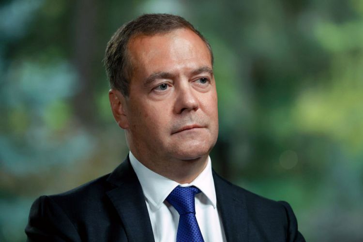 Transfer of heavy weapons to Ukraine aims to destroy Russia Medvedev