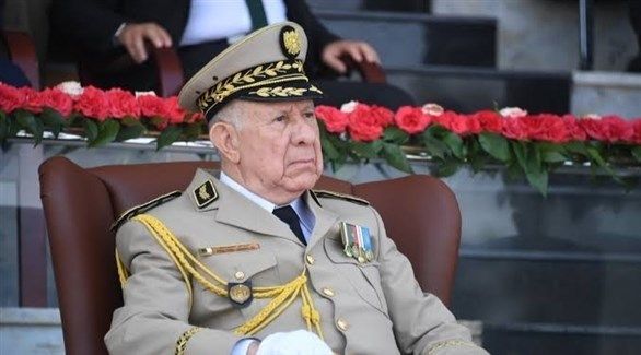 رئيس الأركان الجزائري يبحث تعزيز التعاون العسكري مع فرنسا