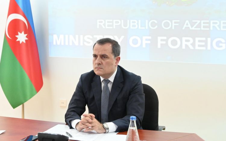 وزيرا خارجية أذربيجان وإيران يناقشان التطورات الأخيرة في المنطقة