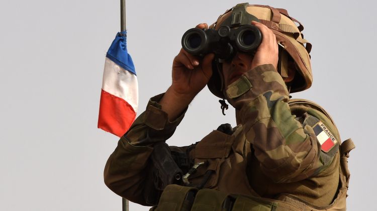فرنسا تعلن سحب قواتها من بوركينا في غضون شهر