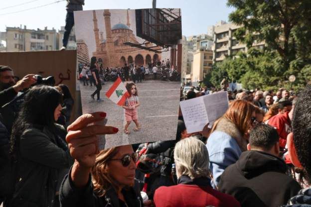 فوضى عارمة أمام القصر العدلي في بيروت وانقسام واضح بين أجهزة القضاء