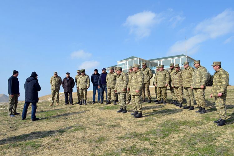 Минобороны: В Азербайджанской Армии проводится учебный курс с участием британских специалистов