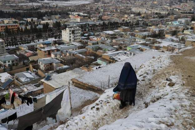 طالبان تؤكد مصرع 160 أفغانيا بسبب الصقيع