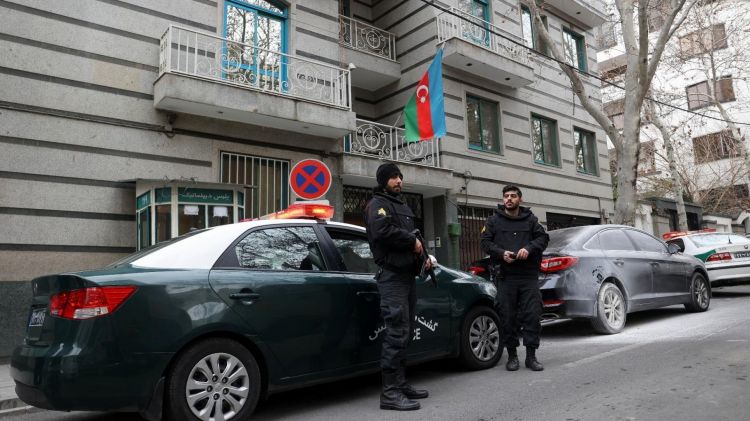 أذربيجان تعلق العمل بسفارتها في طهران: لا نثق بإيران لإبقاء موظفينا
