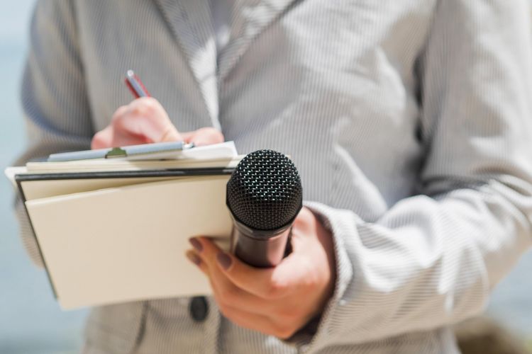 Media Reyestrinə neçə jurnalistin adı daxil edilib?