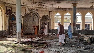 32 قتيلا و147 جريحا في تفجير "انتحاري" بمسجد غربي باكستان