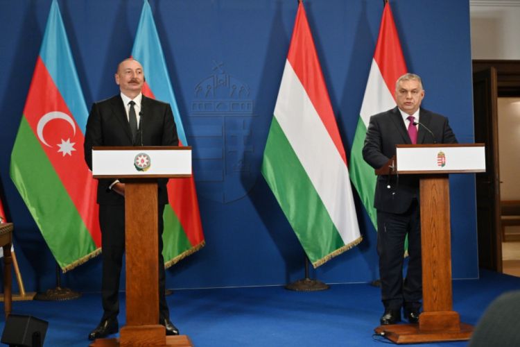 Президент Азербайджана и премьер-министр Венгрии выступили с заявлениями для прессы
