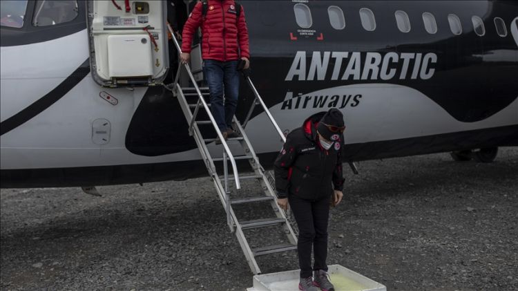Türkiye’s polar research team leaves Istanbul for Antarctica