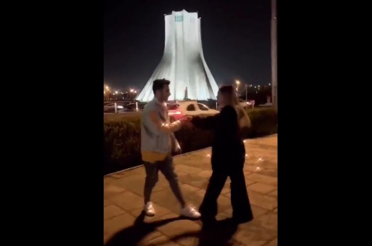 Танцующую в Тегеране пару, приговорили к 10 годам тюрьмы