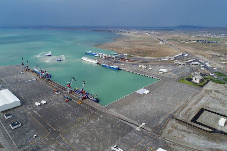 Bakı Limanı bu il ən azı 7 milyon ton yük aşıracaq