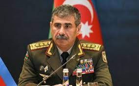 Министр обороны: Армения должна положительно относиться к мирному предложению Азербайджана
