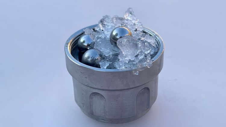 Scientists create an entirely new type of ICE that neither floats nor sinks