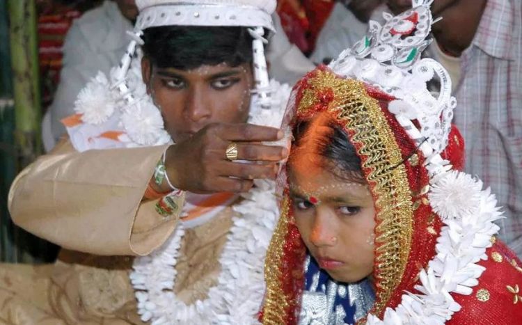 В Индии арестовали более 2 тыс. мужчин за браки с несовершеннолетними