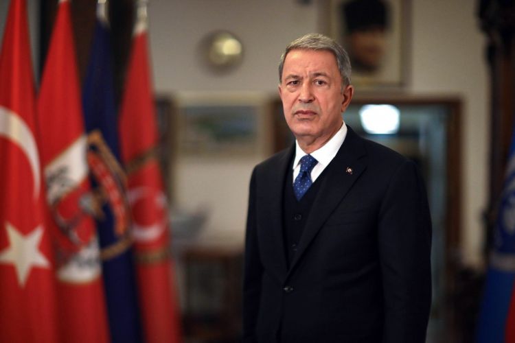 Министр обороны Турции совершил поездку в Хатай