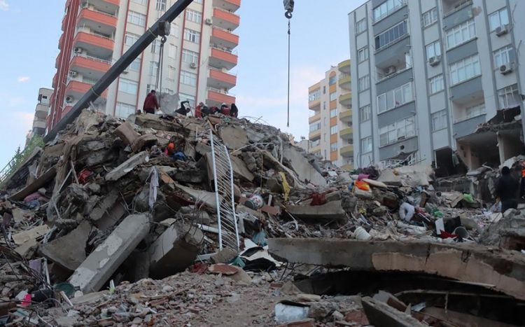 Число погибших в результате землетрясения в Турции возросло до 7 108 - ОБНОВЛЕНО