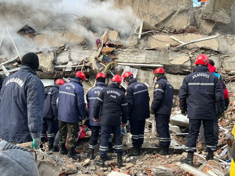 Azerbaijani rescuers save 45 people in Kahramanmaras province