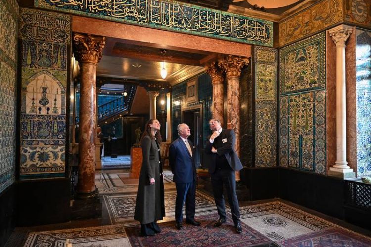King Charles puzzled at London museum inspired by Middle Eastern art