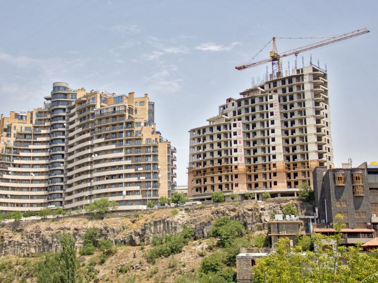 Граждане Азербайджана купили в Армении квартиру и частный дом в 2022 году