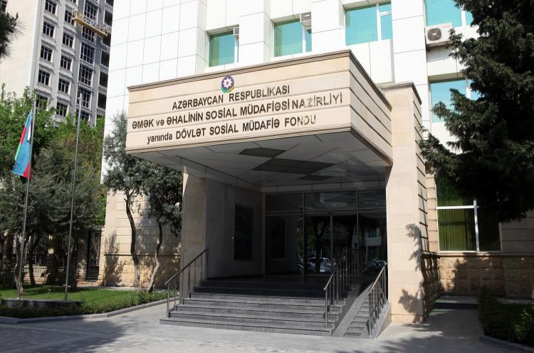 Jurnalistlərin iş stajı əmək müqaviləsi ilə çalışdıqları dövr hesab olunur DSMF