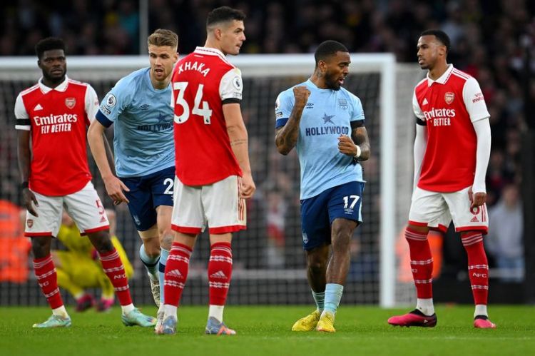 'Three minute problem' Former Premier League ref reveals what caused clear Arsenal VAR error