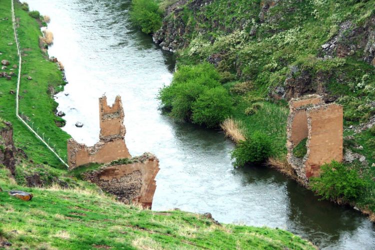 Армения и Турция договорились о совместном восстановлении моста Шелкового пути