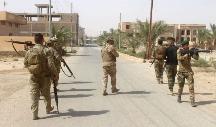 Four Iraqi Soldiers Killed in Raid on Suspected IS Fighters