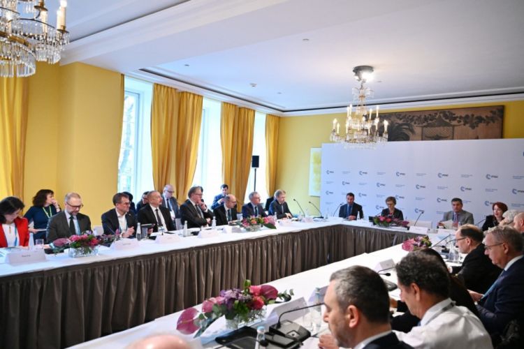 Президент Азербайджана: Целью в среднесрочной и долгосрочной перспективе является расширение Южного газового коридора
