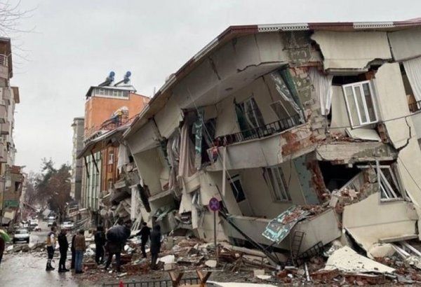 Death toll from Türkiye's quake reaches 41 156