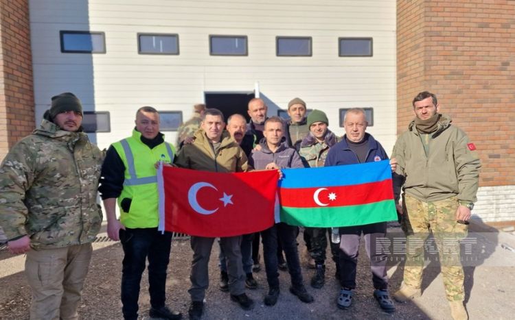 Азербайджанские ветераны добровольцами отправились на помощь Турции