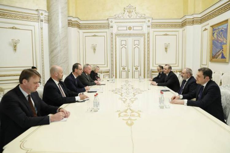 Пашинян принял руководство миссии ЕС в Армении