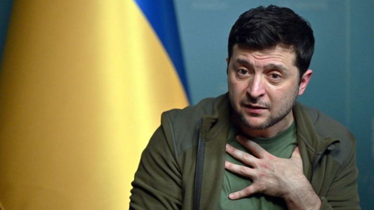 Zelensky begins the day with a rallying call to Ukrainians