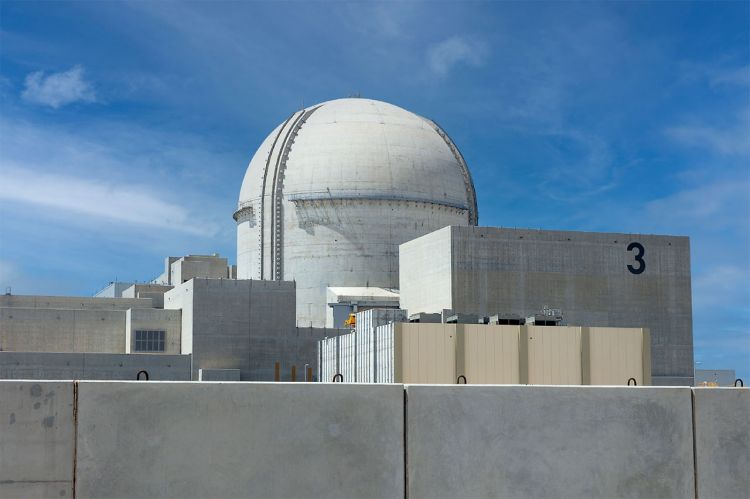 الإمارات: بدء التشغيل التجاري لثالث محطات براكة للطاقة النووية السلمية
