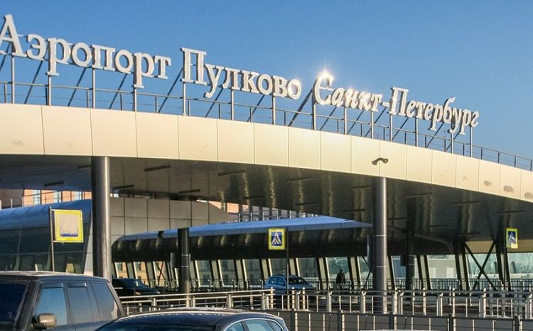 Sankt-Peterburqda naməlum uçan obyekt müşahidə edildi - Qırıcılar havaya qalxdı