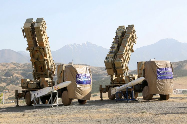 Иран испытал на учениях ПВО новейшие противоракетные комплексы