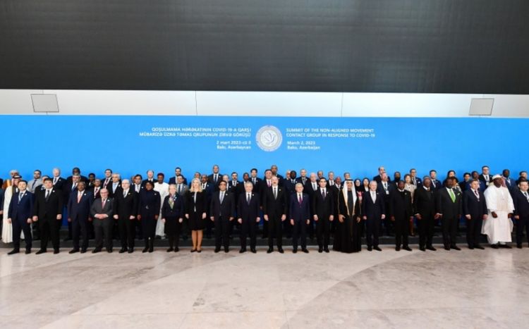 В Баку начал работу саммит Движения неприсоединения, в саммите принимает участие Президент Ильхам Алиев ОБНОВЛЕНО